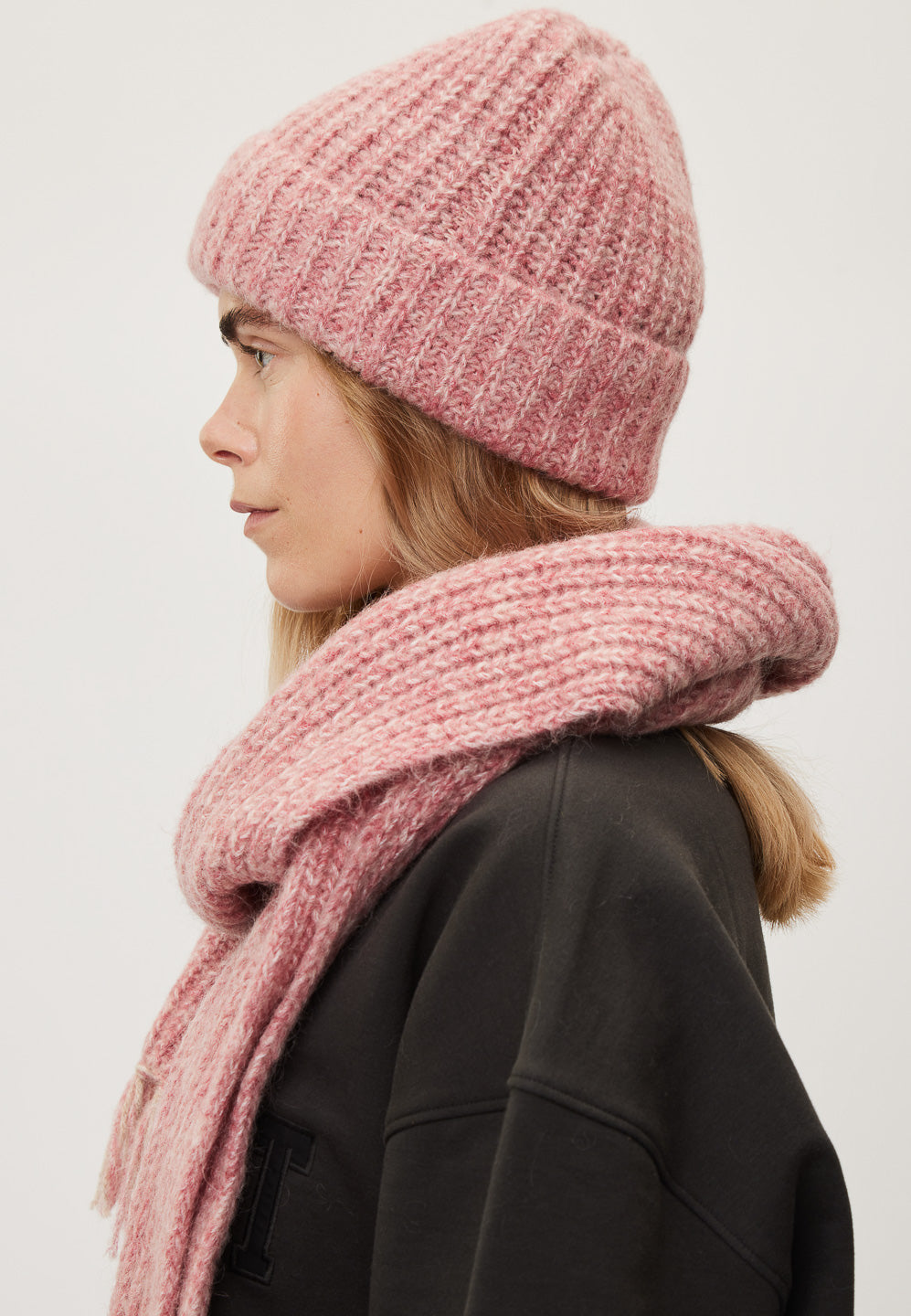 Rethinkit Knitted Beanie Slope Accessory 9530 snowberry melange