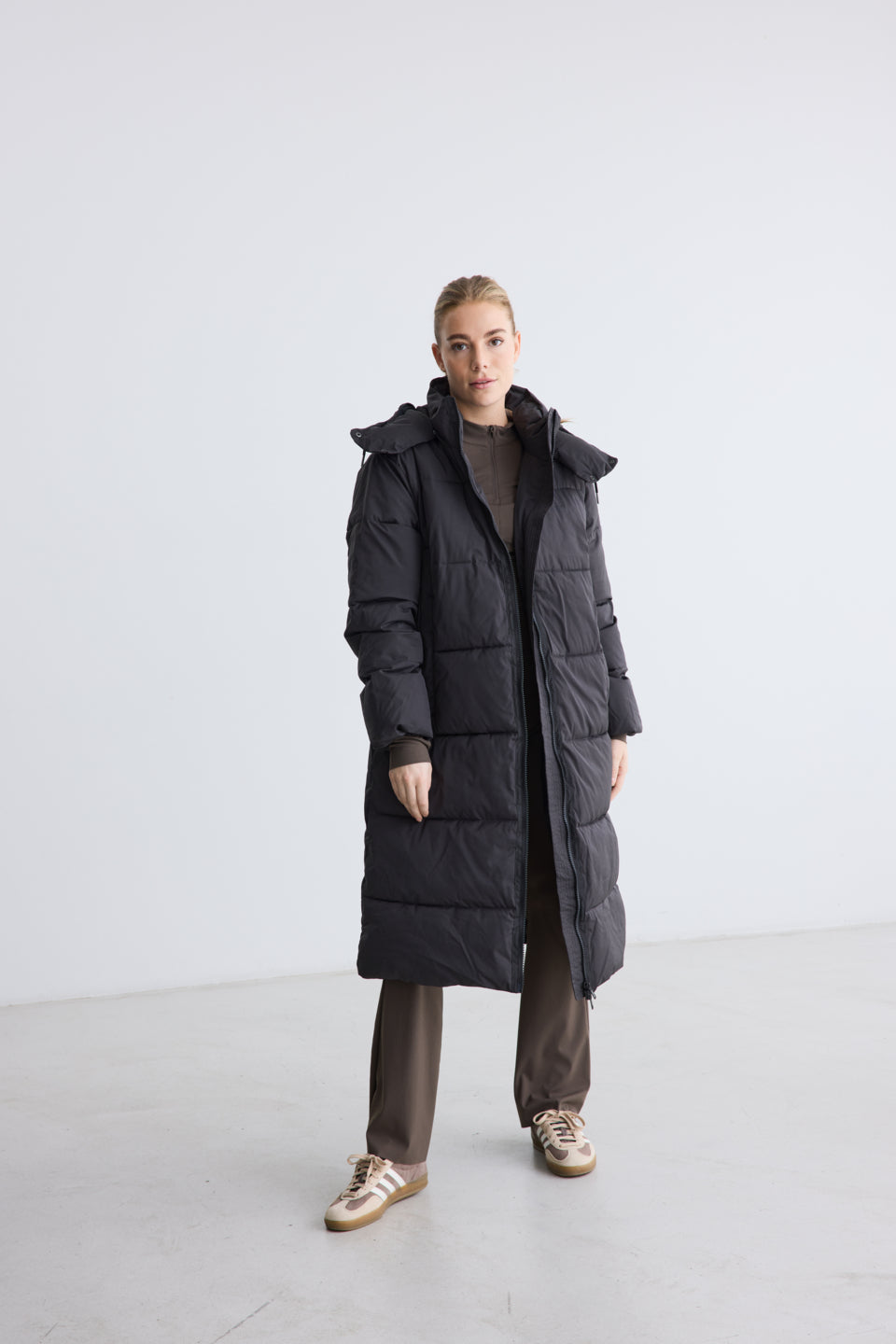 Rethinkit Lang Puffer Jakke Shelter Jackets 0022 almost black