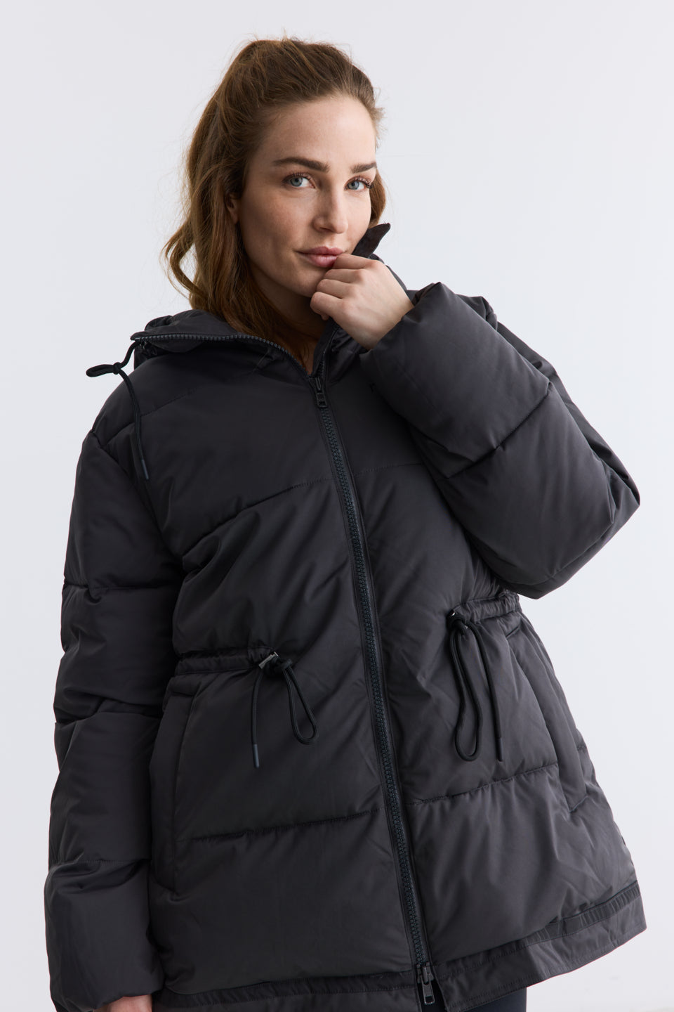 Rethinkit Puffer Jakke Shelter Jackets 0022 almost black