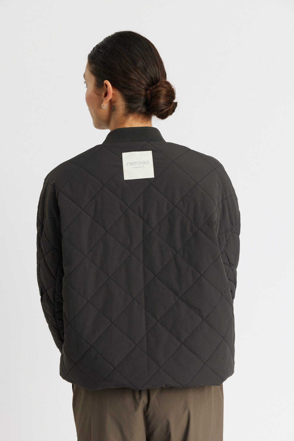 Rethinkit Quilted Bomber Jakke Latté Jackets 0022 almost black