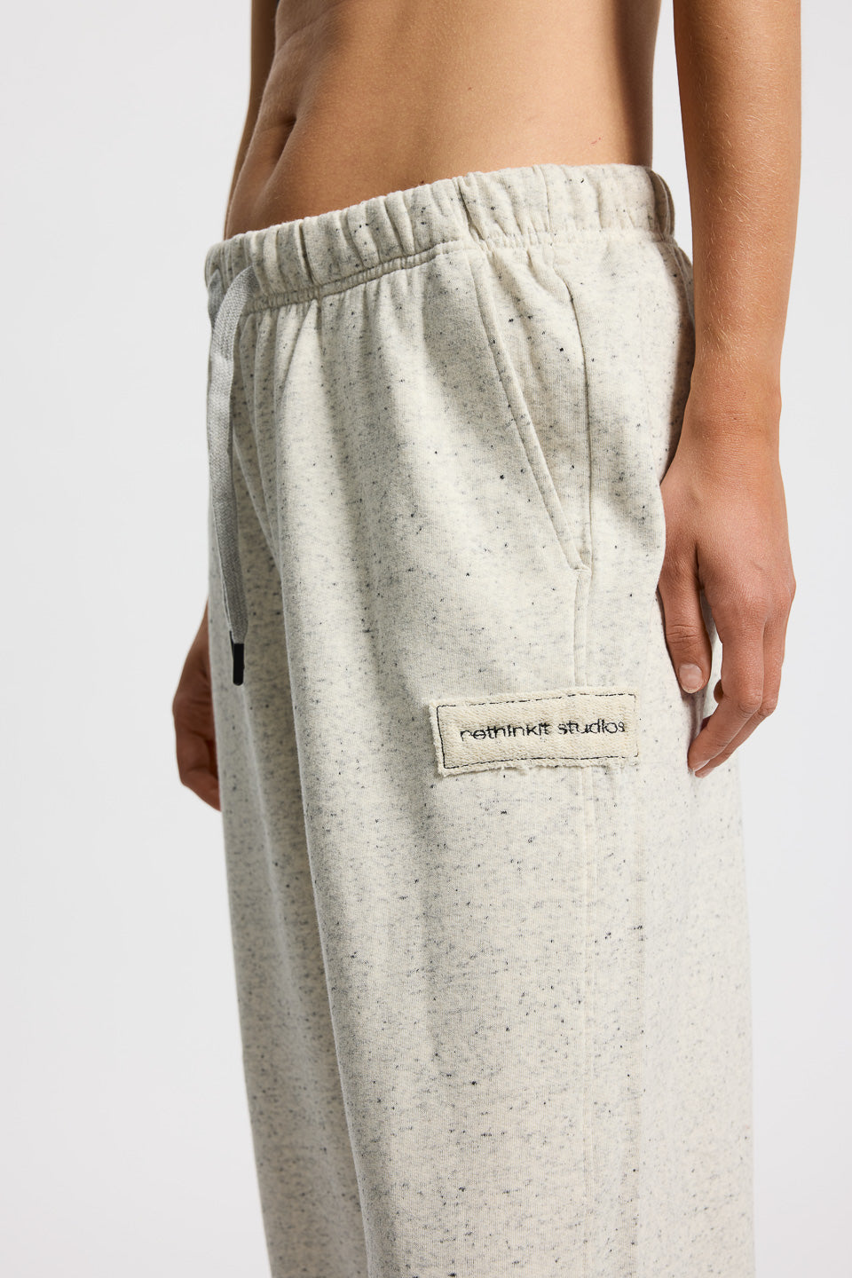 Rethinkit Sweat Pants Raw Trousers 0220 light melange grey