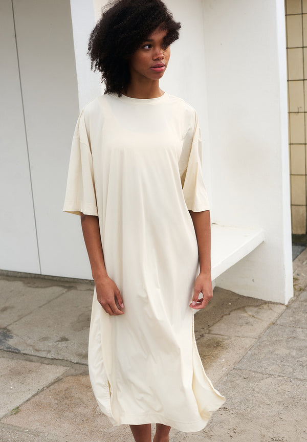 Rethinkit Tee Dress Slit dress 3355 summer sand
