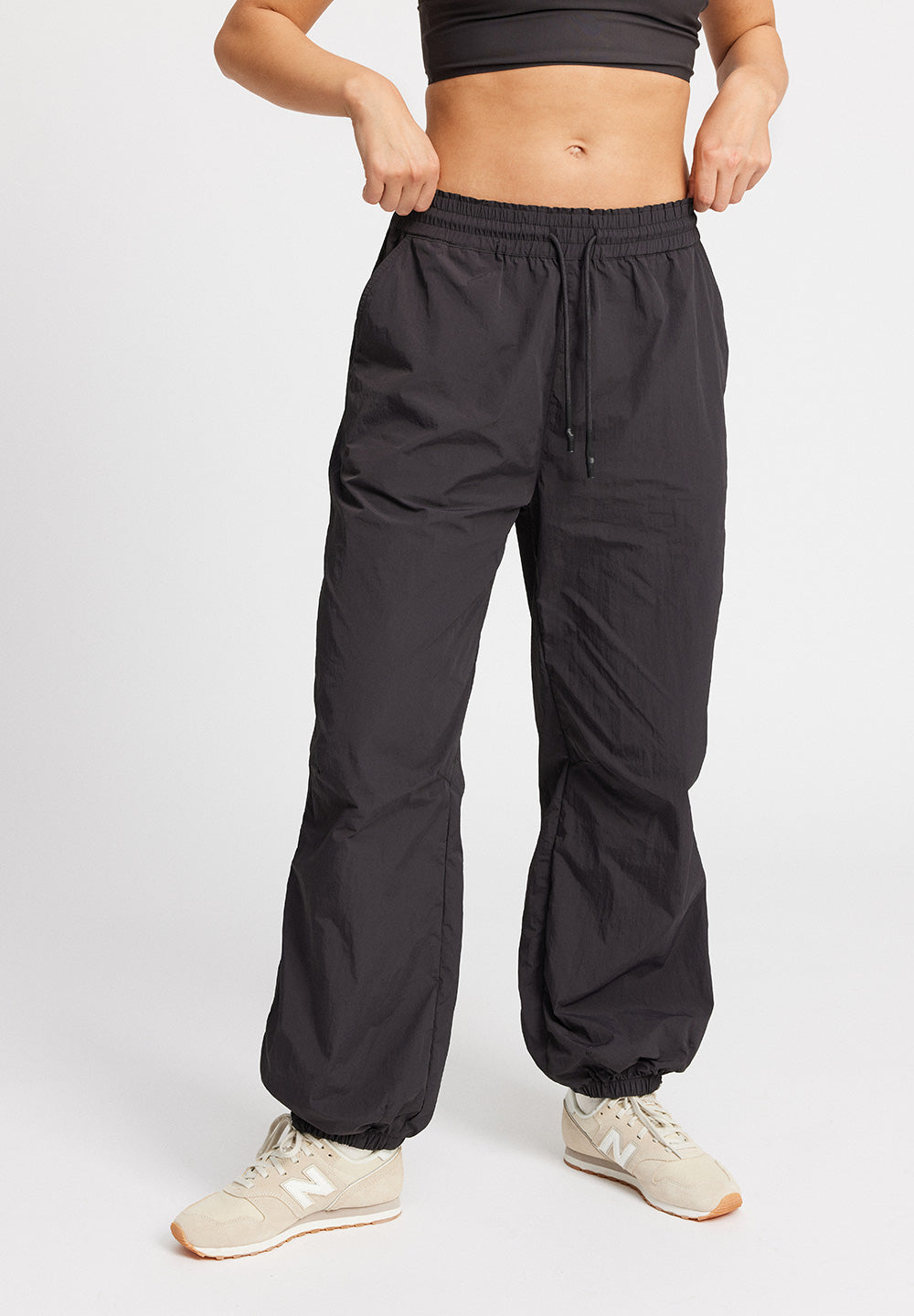 Rethinkit Track Loose Pants Palma Trousers 0022 almost black